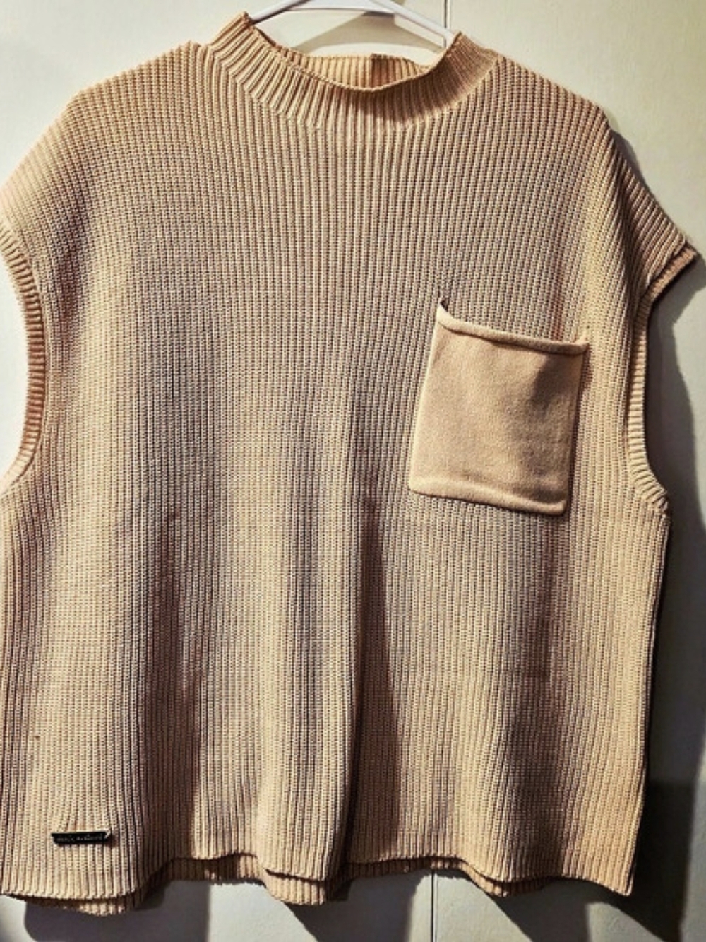 Simply Southern Cream Sweater Vest Size Large Like New